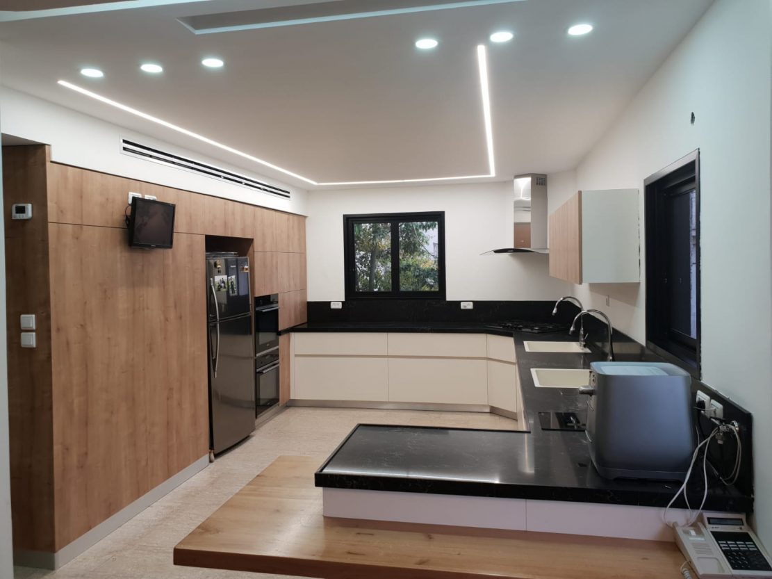 מטבח בגווני עץ